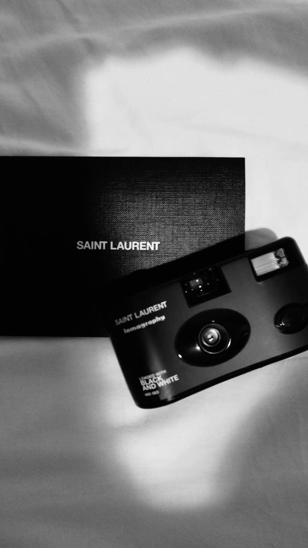 Плівкова фотокамера Yves Saint Laurent Lomography Reloadable Camera Original YSL Retro + Плівка 27 кадрів Чорно - Біла плівковий фотоапарат + Плівка (607886YCL081000)