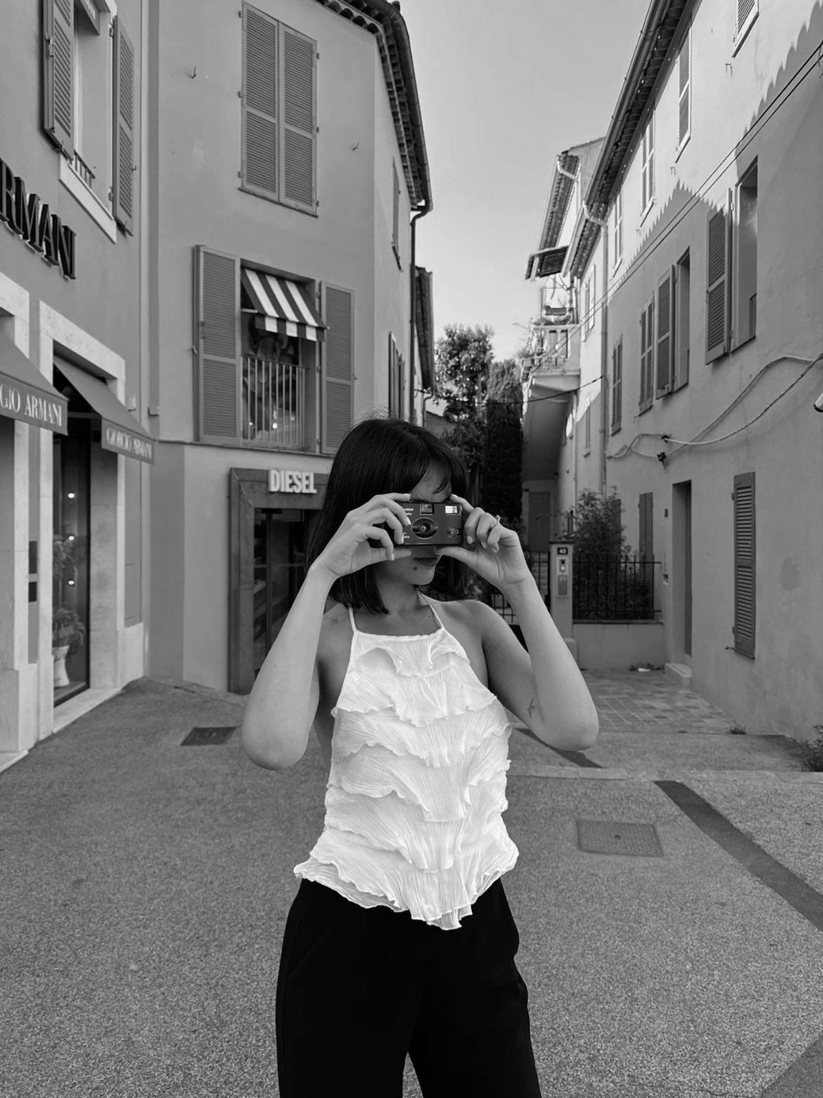 Плівкова фотокамера Yves Saint Laurent Lomography Reloadable Camera Original YSL Retro + Плівка 27 кадрів Чорно - Біла плівковий фотоапарат + Плівка (607886YCL081000)