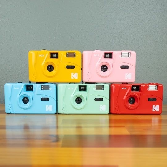 Плівковий фотоапарат Kodak M35 рожевий / плівка Kodak Color Plus / батарейка