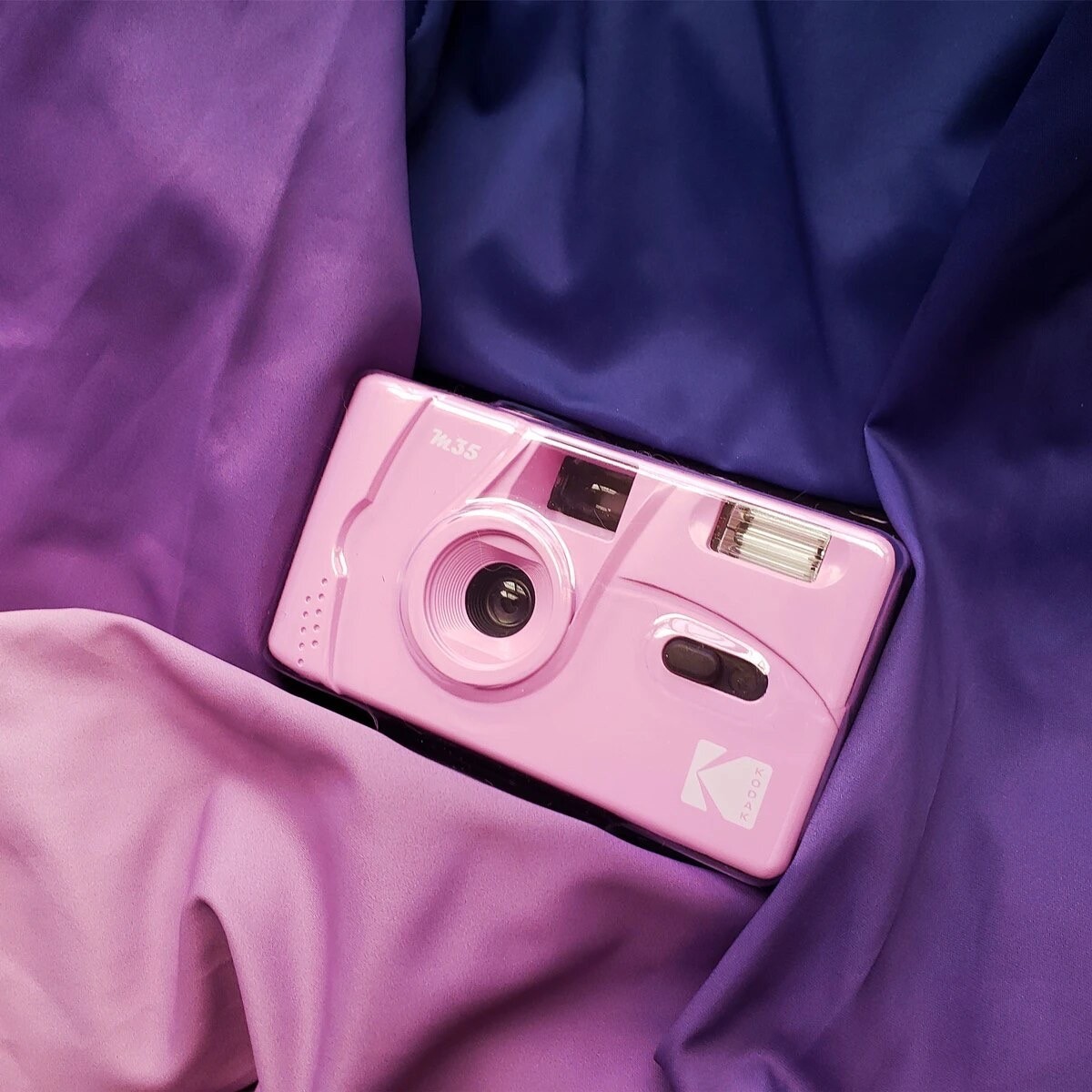 Плівковий фотоапарат Kodak M35 рожевий