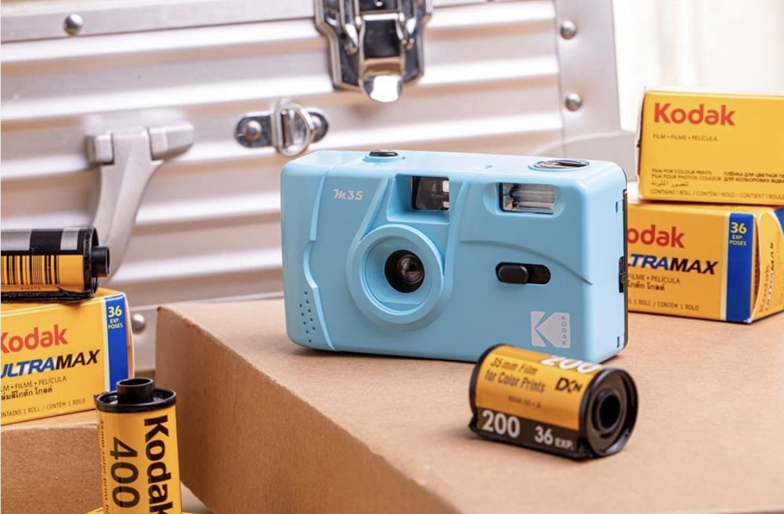 Плівковий фотоапарат Kodak M35 блакитний