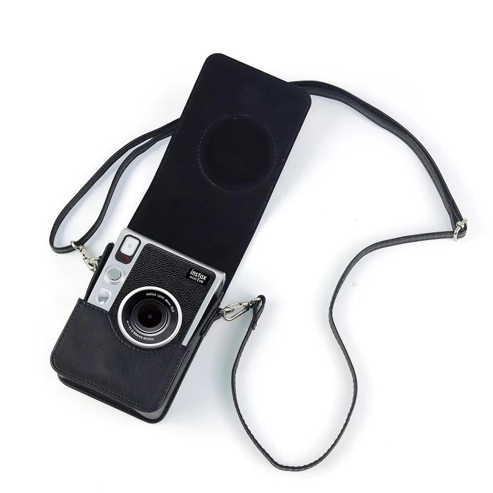 Набір Fujifilm INSTAX MINI EVO Hybrid Black Чорна Фотокамера миттєвого друку / Фотопапір 10 фото / Чохол чорний / Альбом 64 фото