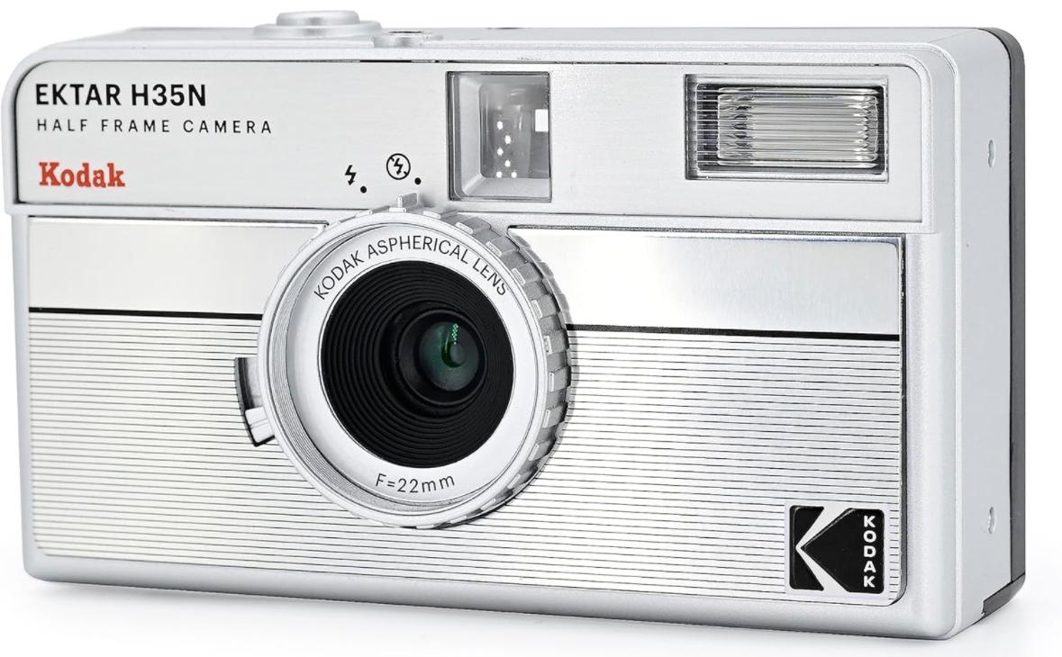 Плівковий фотоапарат Kodak Ektar H35N Half Frame Camera Striped Silver H 35 N срібний / плівка Kodak Color Plus / батарейка / Чохол
