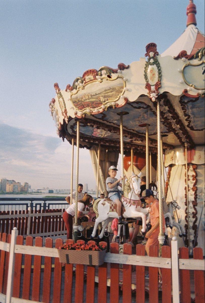 Набір Плівковий фотоапарат Kodak Ektar H35 Half Frame Camera H 35 білий / Чохол / Плівка Kodak Color Plus / Батарейка