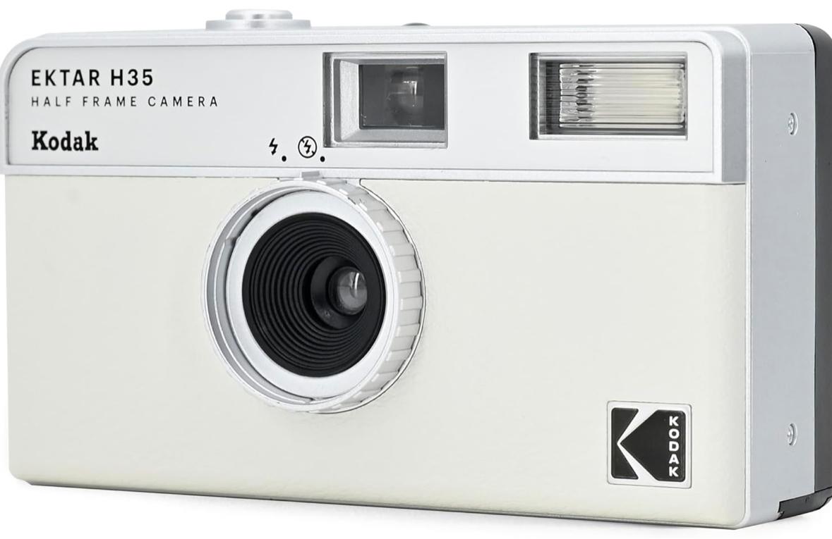 Набір Плівковий фотоапарат Kodak Ektar H35 Half Frame Camera H 35 білий / Чохол / Плівка Kodak Color Plus / Батарейка