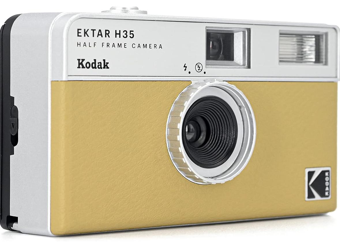 Набір Плівковий фотоапарат Kodak Ektar H35 Half Frame Camera H 35 жовтий / Плівка Kodak Color Plus / Батарейка